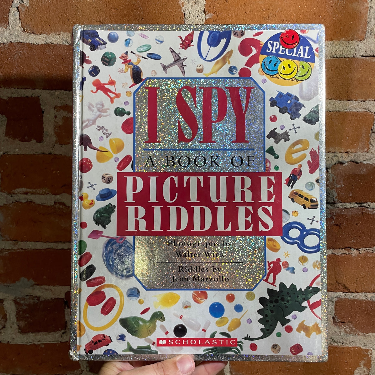 I Spy - A Book of Picture Riddles - 1992 Scholastic Hardback I Spy - A Book of Picture Riddles - 1992 Scholastic Hardback