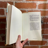 The Hostage of Zir - L. Sprague de Camp - 1977 BCE Berkley Putnam Hardback