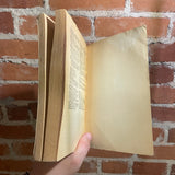 Eichmann In Jerusalem: A Report on the Banality of Evil - Hannah Arendt - 1976 Penguin Books Revised and Enlarged Edition Paperback