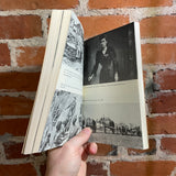 Queen Victoria’s Little War - Byron Farwell - 1972 Norton Paperback