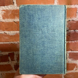 The Clue of the Leaning Chimney - Nancy Drew - Carolyn Keene - 1949 Grosset & Dunlap Hardback