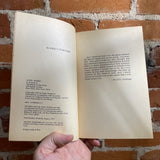 A Mirror of Observers - Edgar Pangborn - 1975 Avon Books Paperback - Ark Wong Cover