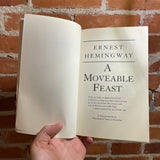 A Moveable Feast - Ernest Hemingway - 1996 Simon & Schuster Paperback