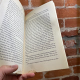 A Moveable Feast - Ernest Hemingway - 1996 Simon & Schuster Paperback