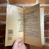 A Plague of Angels - Sheri S. Tepper - Paperback