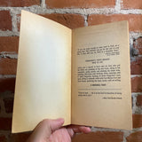 A Moveable Feast - Ernest Hemingway - 1970 12th Bantam Books Paperback