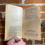 A Sea Of Space - Edited by William F. Nolan - 1970 Bantam Books Paperback Ray Bradbury, Robert Bloch, + more!