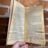 A Scanner Darkly - Philip K. Dick  1977 Del Ray Book vintage paperback - Carlos Ochagavia Cover