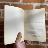 A Wrinkle in Time - Madeleine L'Engle 1973 Dell Publishing vintage paperback