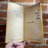 A Pail of Air - Fritz Leiber - 1964 1st Ballantine Books Paperback