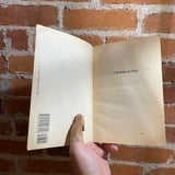 A Wrinkle in Time - Madeleine L'Engle 1973 Dell Publishing vintage paperback