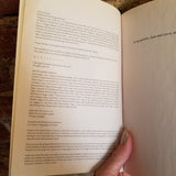 Too Big to Fail: The Inside Story of How Wall Street and Washington Fought to Save the Financial System--and Themselves - Andrew Ross Sorkin (2010 Penguin Books paperback)