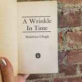 A Wrinkle in Time - Madeleine L'Engle 1981 Dell Publishing vintage paperback