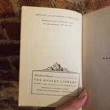 A Farewell to Arms - Ernest Hemingway - 1932 Modern Library vintage HB