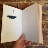 A Wrinkle in Time - Madeleine L'Engle 2005 Yearling Books HB