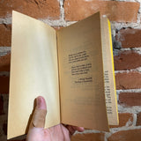 A Messiah at the End of the Time - Michael Moorcock - 1978 Daw Books Paperback #277 - Bob Pepper Cover