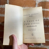 A Tale of Two Cities - Charles Dickens - 1963 Washington Square Press - Steve Weintraub Cover