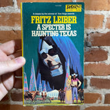 A Specter Is Haunting Texas - Fritz Leiber - 1978 First Printing - H.R. Van Dongen - Daw Books