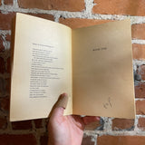 A Farewell to Arms - Ernest Hemingway - 1969 Charles Scribner's Sons paperback