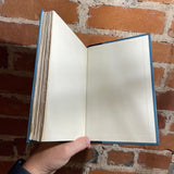A Farewell to Arms - Ernest Hemingway - 1957 Charles Scribner's Sons Blue Shine vintage hardback