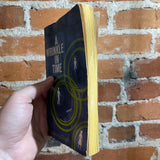 A Wrinkle in Time - Madeleine L'Engle 1973 Scholastic Publishing vintage paperback