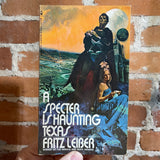 A Specter Is Haunting Texas - Fritz Leiber - 1971 Bantam Books Paperback