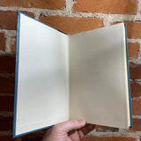A Farewell to Arms - Ernest Hemingway - 1957 Charles Scribner's Sons Blue Shine hardback edition