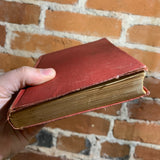 A Woman of No Importance: The Works of Oscar Wilde Series - 1900s* Raveena Edition - Oscar Wilde