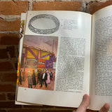 The Book Of The Zodiac: An Historical Anthology Of Astrology - Fred Gettings (1973 Hardback Edition)