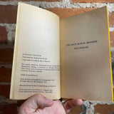 A Walk In The Woods - Mary Stewart - 1982 Fawcett Crest Books