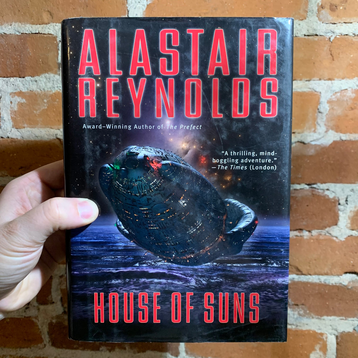 House of Suns - Alastair Reynolds - 2010 Ace Books Paperback - Chris Moore  Cover