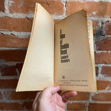 A Man of Double Deed - Leonard Daventry - 1967 Paperback