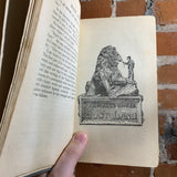 A Connecticut Yankee in King Arthur's Court - Mark Twain (Vintage 1917 Illustrated Hardcover Edition)