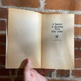 A Specter Is Haunting Texas - Fritz Leiber - 1971 Bantam Books Paperback