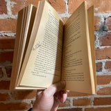 A Farewell to Arms - Ernest Hemingway - 1969 Charles Scribner's Sons paperback