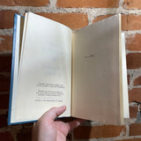 A Farewell to Arms - Ernest Hemingway - 1957 Charles Scribner's Sons Blue Shine hardback edition
