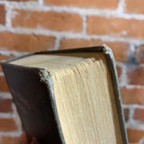 A Connecticut Yankee in King Arthur's Court - Mark Twain (Vintage 1917 Illustrated Hardcover Edition)