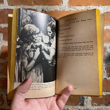 A Streetcar Named Desire - Tennessee Williams  1972 Signet paperback