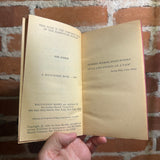 Women, Women, Everywhere - Gene Markey - 1965 Macfadden Books Paperback