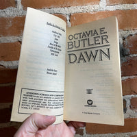 Dawn - Octavia Butler - Paperback