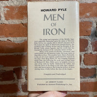 Men of Iron - Howard Pyle - 1965 Airmont Books Paperback