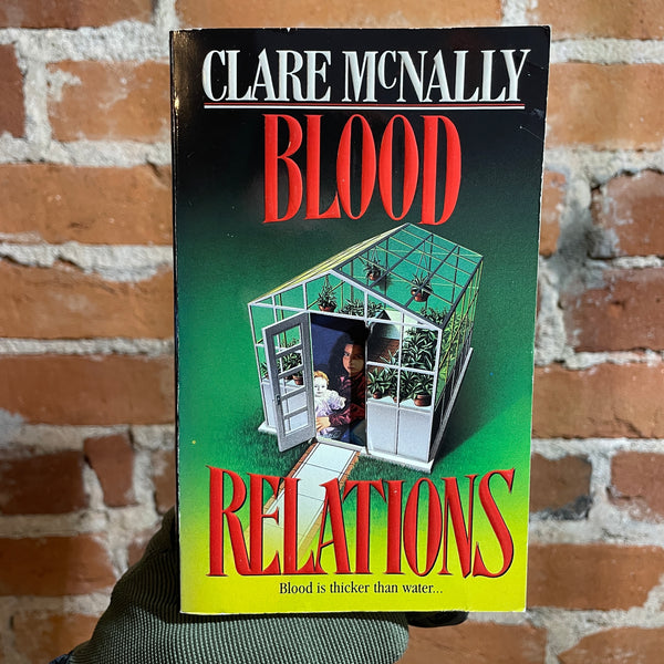 Blood Relations - Clare McNally - 1997 Tor Books Paperback - Eric Peterson Cover