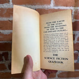 The Science Fiction Quiz Book - Martin Last and Baird Searles - 1977 Signet Books Paperback