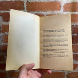 The Oddballs - Edited by Vic Ghidalia - Manor Books Paperback