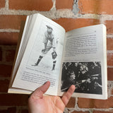 Black Diamond: The Story of the Negro Baseball Leagues - Patricia C. McKissack & Frederick McKissack, Jr. - 1998 Scholastic Books Paperback