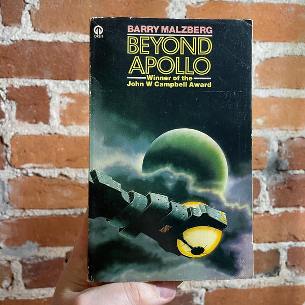 Beyond Apollo - Barry N. Malzberg - 1975 Orbit Books Paperback