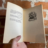 Dinosaur Tales - Ray Bradbury - 1984 Illustrated Bantam Books Paperbabk