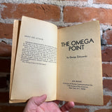 The Omega Point - George Zebrowski - 1972 1st Ace Books Paperback - Bob Pepper Cover