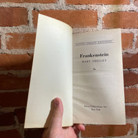 Frankenstein, or the Modern Prometheus - Mary Shelley - Dover Paperback