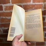 Yesterday’s Pawn - W.T. Quick - 1989 Signet Books Paperback